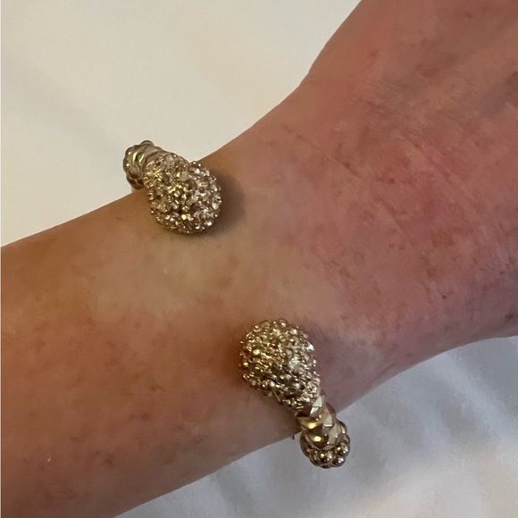 Beaded adjustable cuff bracelet - Picture 3 of 6